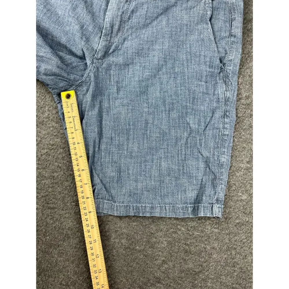 GAP Men's Essential Khaki 10